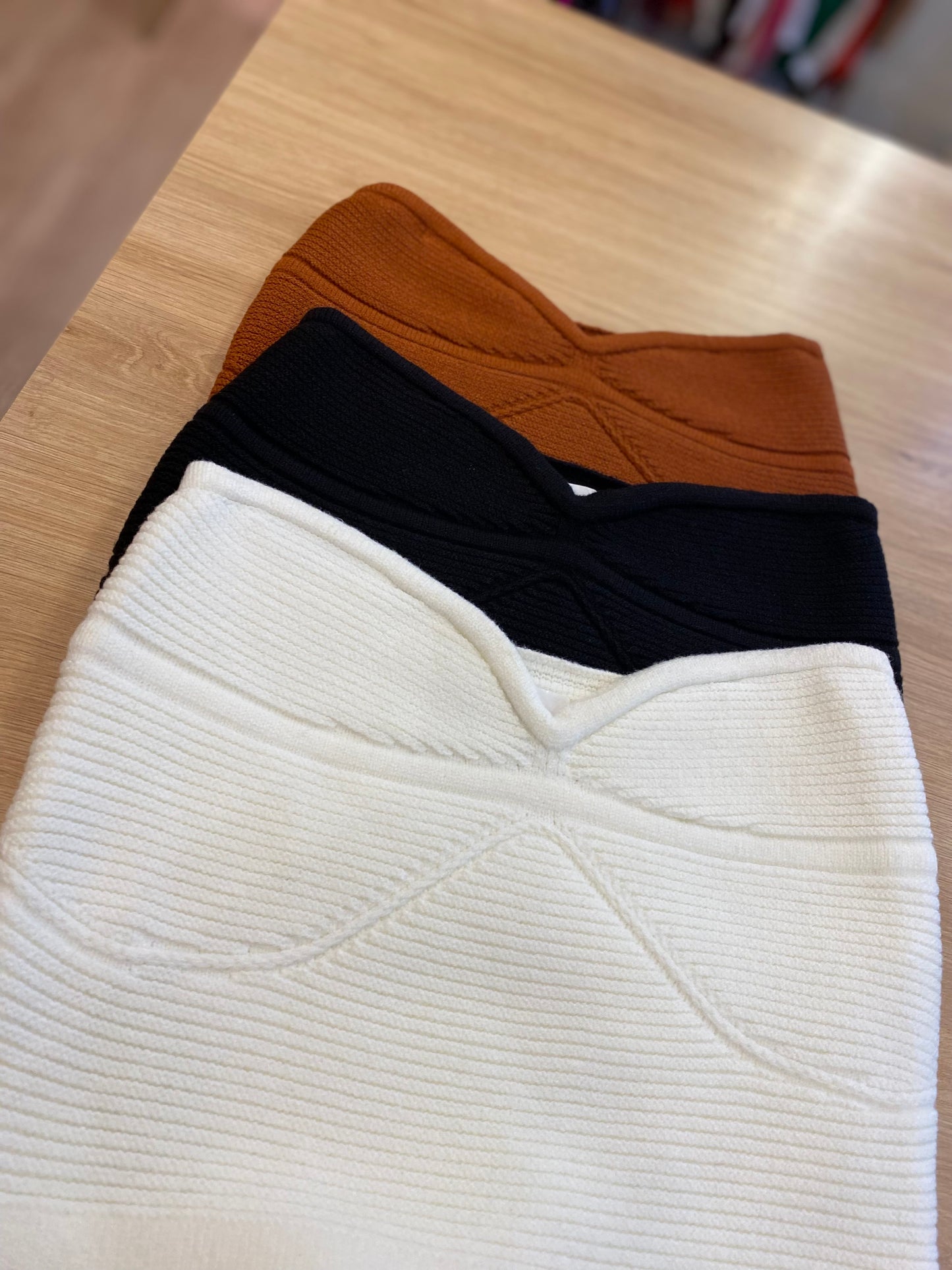 Cropped Tricô Tomara Que Caia