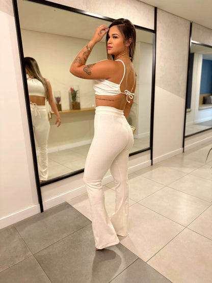 Conjunto Calça Flare e Top
